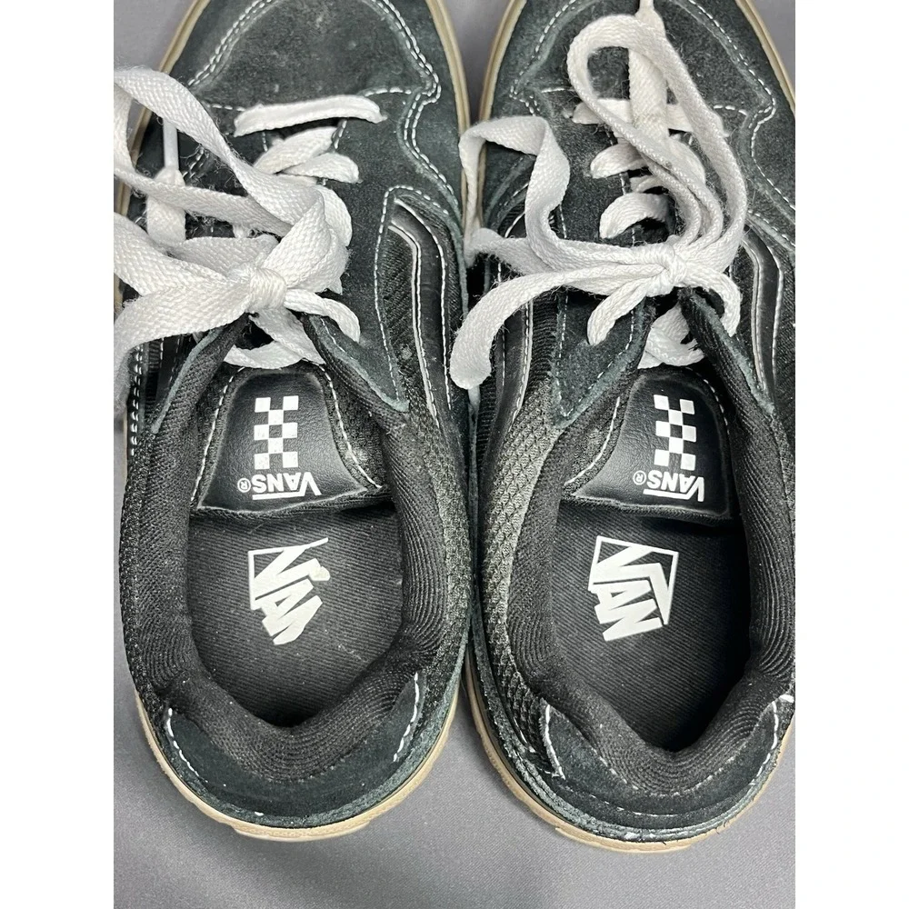 VANS Caldrone Boys Youth Size‎ 5 shoes.